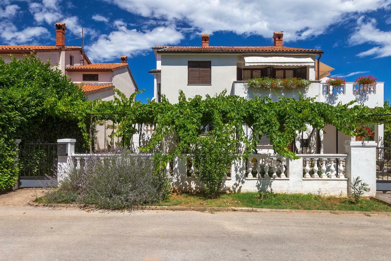 Apartman D&D, Dvorine 63 Banjole Exterior foto